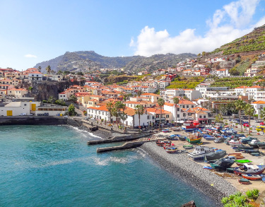 Funchal, capitale de l'île de Madère, en direct de l'Euroairport © Fotolia
